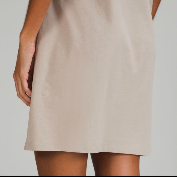 Lululemon Classic-Fit Cotton-Blend Dress - Picture 2 of 4
